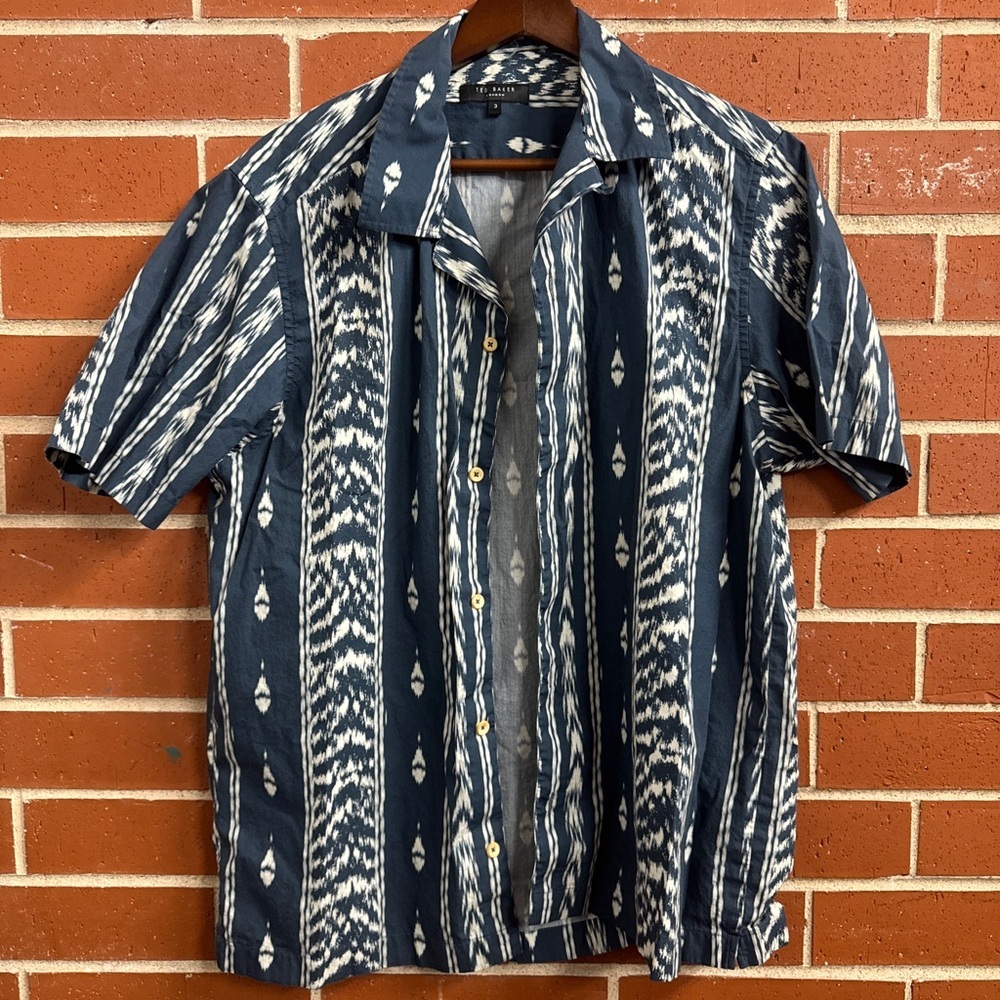 Ted Baker London Shirt Men’s 3 Medium – Ikat Pattern – Short Sleeve Button Up
